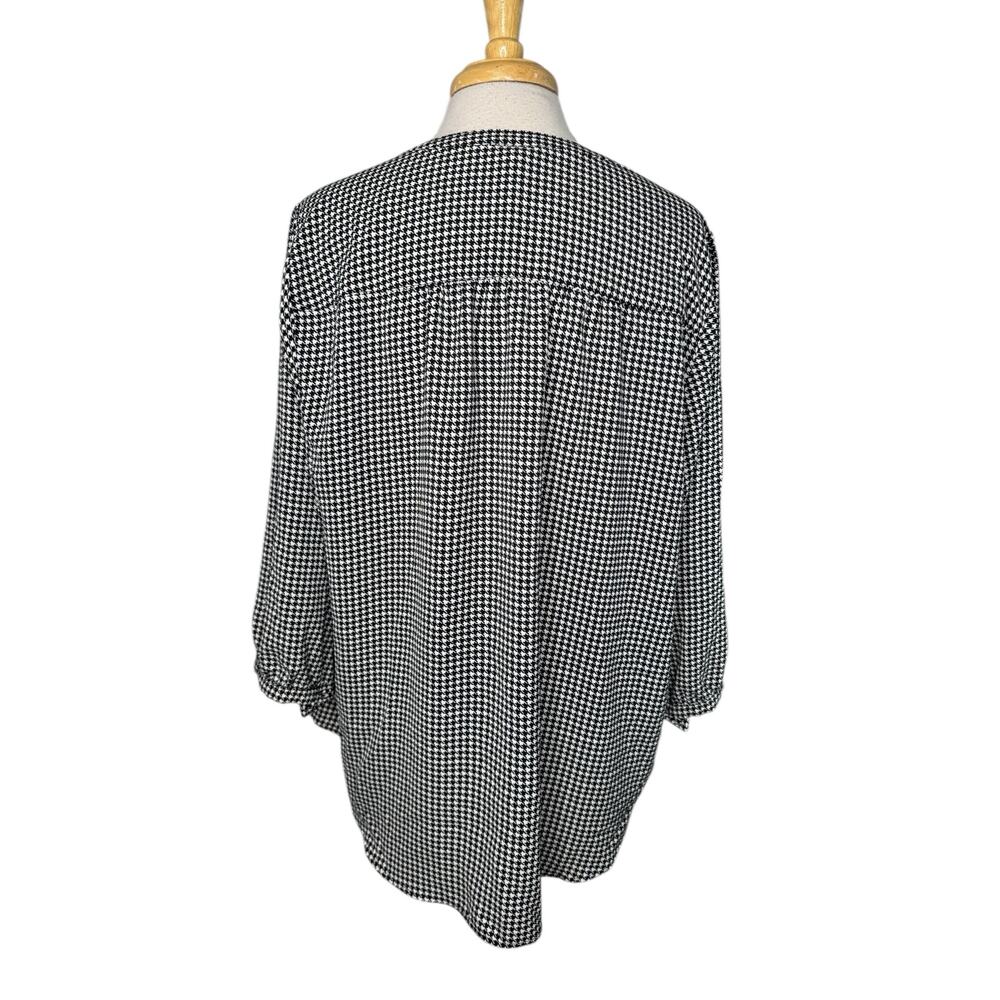TORRID Harper Studio Crepe De Chine Houndstooth Blouse Sz 1X 1 Black #40840641 - Picture 3 of 10